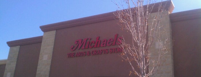 Michaels is one of สถานที่ที่ Andrea ถูกใจ.