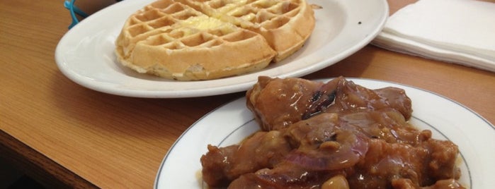 Auntie April's Chicken & Waffles is one of food.