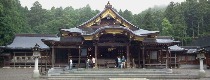 彌彦神社 is one of 諸国一宮.