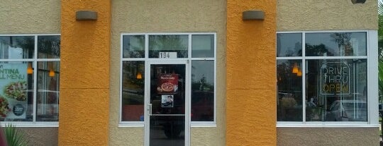 Taco Bell is one of สถานที่ที่ Scott ถูกใจ.