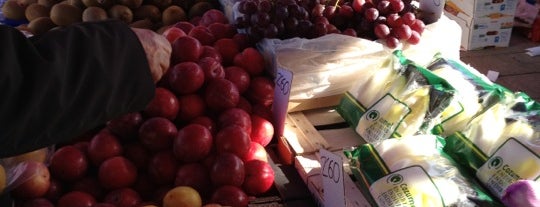 El Mercat De Les Franqueses is one of Locais curtidos por Alex.