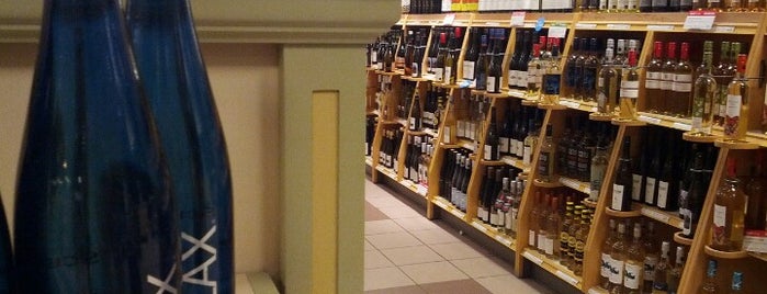 LCBO is one of Jenny : понравившиеся места.