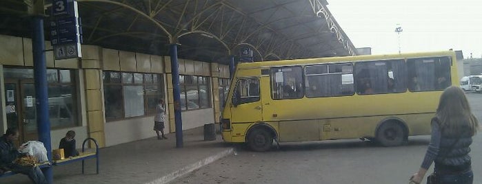 Автостанция «Центр» is one of Автовокзали України.