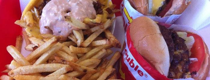 In-N-Out Burger is one of Orte, die Phillip gefallen.