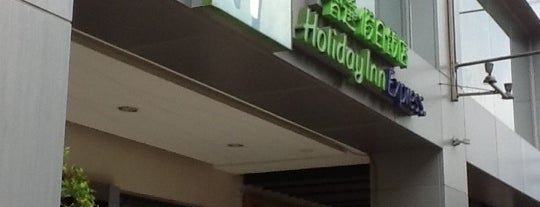 臺中公園智選假日飯店 Holiday Inn Express Taichung Park is one of Locais curtidos por Thomas.