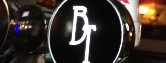 Bigham Tavern is one of Lugares favoritos de Robert-O.