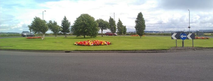 S Bellsdyke Roundabout is one of Named Roundabouts in Central Scotland.