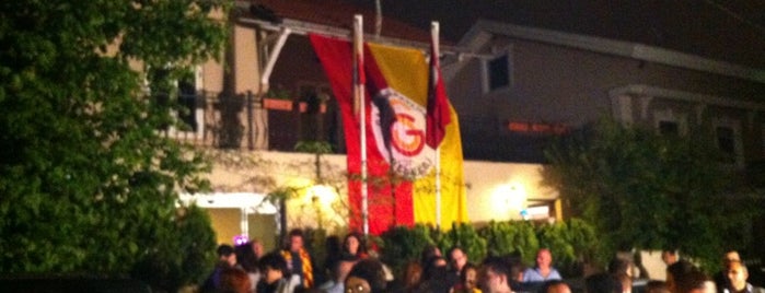 Galatasaraylılar Derneği is one of Tempat yang Disukai Ahmet Zafer.