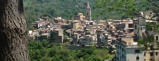 Novara di Sicilia is one of Luoghi 'nginiusi!!!.