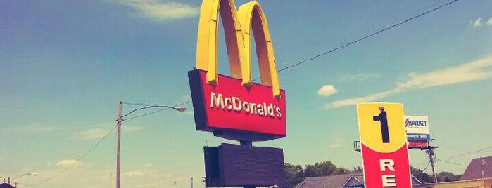 McDonald's is one of สถานที่ที่ Stephanie ถูกใจ.