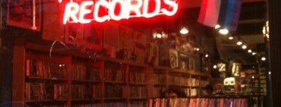 Reckless Records is one of CHI.