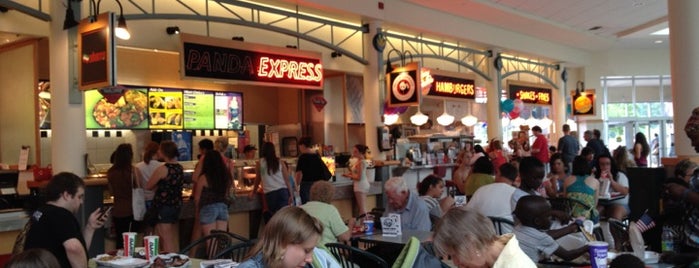 Maine Mall Food Court is one of PortConMaine Favorites.