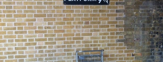 Platform 9¾ is one of When in London.