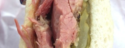 Birley Salt Beef Bar is one of Lugares favoritos de Jurgis.