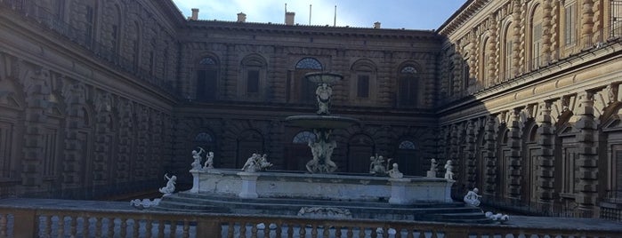 Palazzo Pitti is one of Mia Italia |Toscana, Emilia-Romagna|.