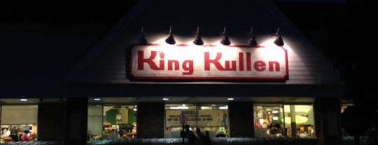 King Kullen is one of Edwardさんのお気に入りスポット.