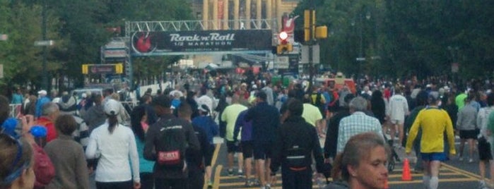 Philadelphia Rock 'n' Roll 1/2 Marathon is one of Races I've Run.