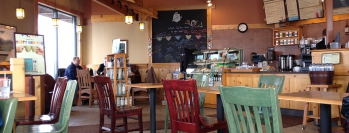 Caribou Coffee is one of สถานที่ที่ Kristen ถูกใจ.