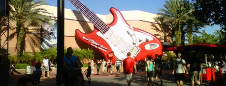 Rock 'n' Roller Coaster Starring Aerosmith is one of Lake Buena Vista, Arts & Entertainment.