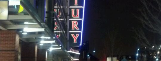 Century Theatre is one of Tempat yang Disukai Ruby.