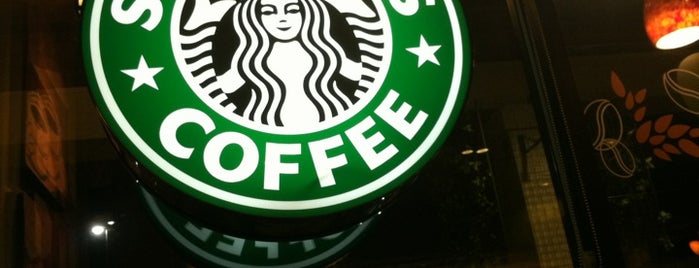 Starbucks is one of Lieux qui ont plu à Sam.