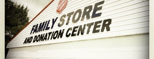 The Salvation Army Thrift Store is one of Locais curtidos por Jeremy.