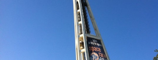 Space Needle is one of Seattle Washington.