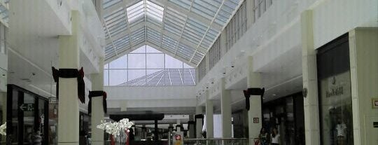 Shopping Iguatemi is one of Shoppings do Distrito Federal.
