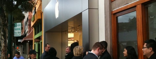 Apple Los Gatos is one of US Apple Stores.
