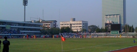 ศูนย์เยาวชน ไทย-ญี่ปุ่น ดินแดง is one of AFC U19 Championship 2012 Group E.