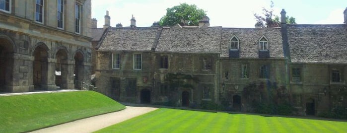 Worcester College is one of Colleges of the University of Oxford.