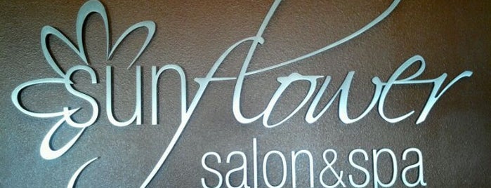 Sunflower Salon and Spa is one of Locais curtidos por Chelsea.