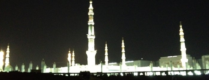 Cennet-ul Bakî is one of Madinah, KSA - The Prophet's City #4sqCities.