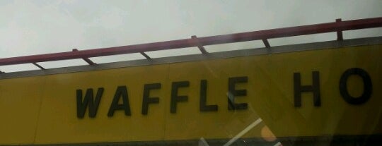 Waffle House is one of Lieux qui ont plu à Schmidt.