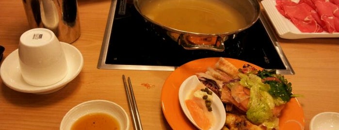 Shaboo&saladbar is one of Shinchon - Food, 신촌-밥.