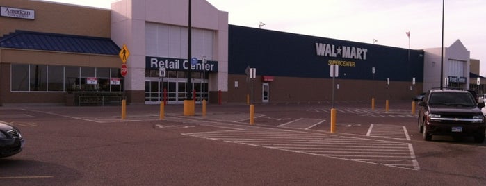 Walmart Supercenter is one of สถานที่ที่ Chelsea ถูกใจ.