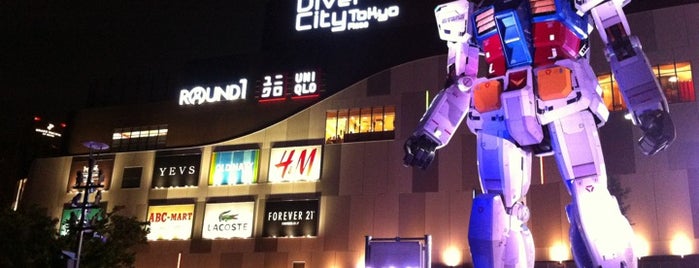DiverCity Tokyo Plaza is one of Hypercasey's Tokyo First-timers List.