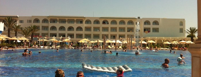 Marco Polo RIU Hotel Hammamet is one of สถานที่ที่ Nastya ถูกใจ.