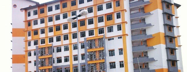 SMK Sri Sentosa is one of สถานที่ที่ ꌅꁲꉣꂑꌚꁴꁲ꒒ ถูกใจ.