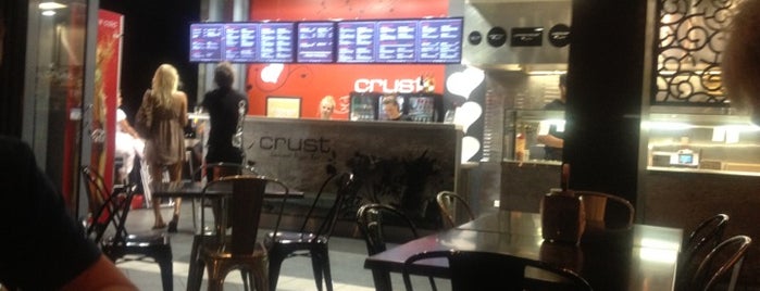 Crust Gourmet Pizza Bar is one of GC.