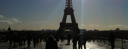Plaza Del Trocadero is one of Best Spots for IGers and Iphotographers.