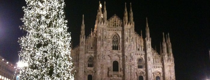 Plaza del Duomo is one of the most beautiful things.