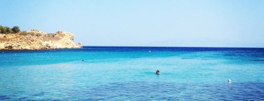 Paranga Beach is one of Renan's Favorite: Mykonos&Santorini.