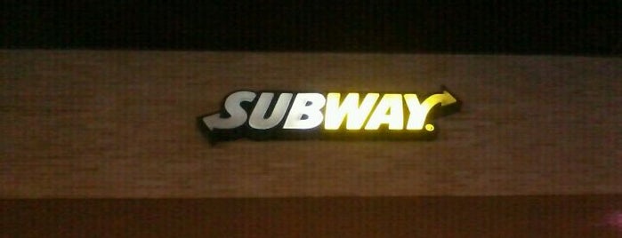 Subway is one of Alexandreさんのお気に入りスポット.