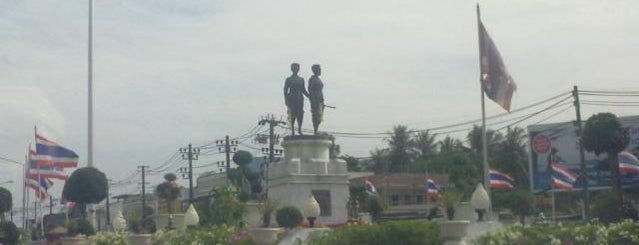 Thep Kasatri & Si Sunthon Heroines Monument is one of Guide to the best spots in Phuket.|เที่ยวภูเก็ต.
