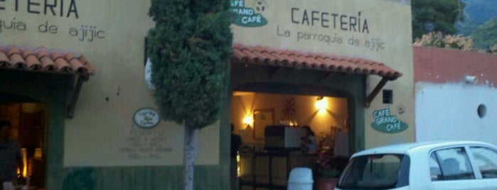 Café Grano Café is one of Tempat yang Disukai Fernanda.