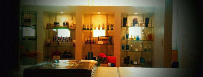 Spa On Penn is one of Lugares favoritos de Laura.
