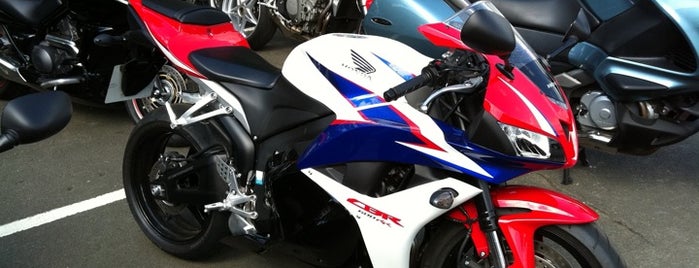 Honda Motorcycles is one of Posti che sono piaciuti a Kelvin.
