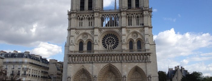 Cathédrale Notre-Dame de Paris is one of París 2012.