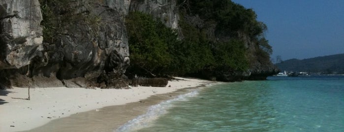 หาดลิง is one of Guide to the best spots in Krabi.|เที่ยวกระบี่.